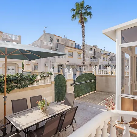 Casa Luna Τορεβιέχα